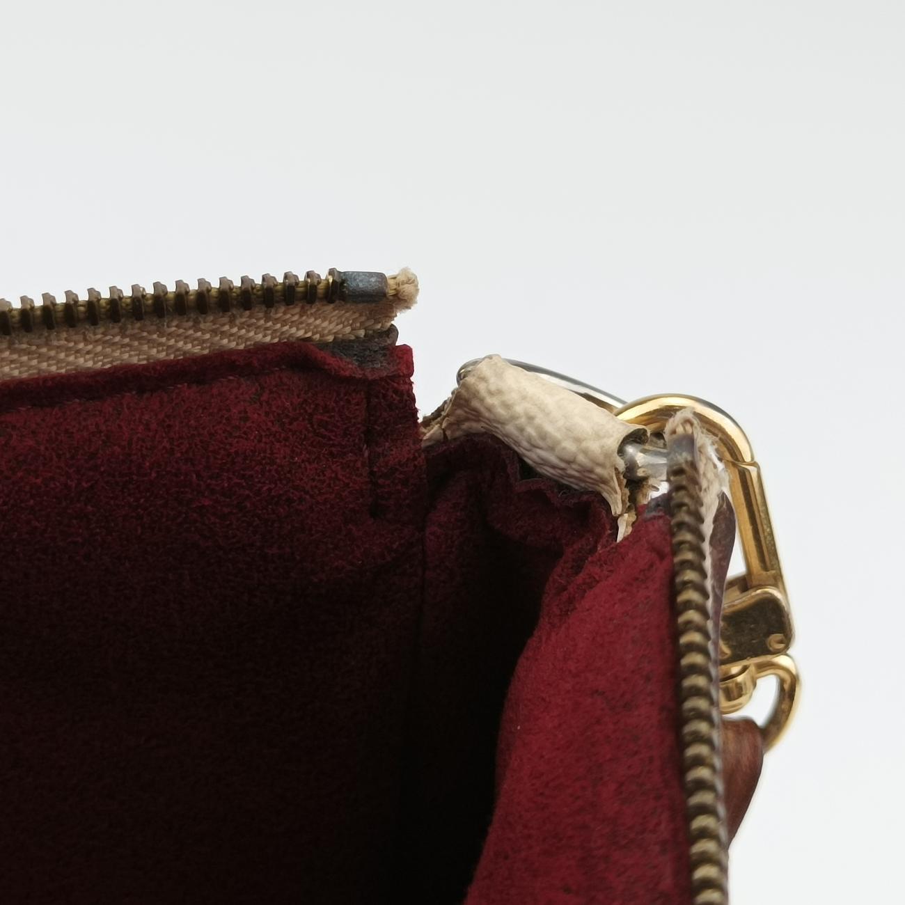 Pochette AccessoireswhiteMonogram MulticolorM92649CA2027ポシェット アクセソワールブロンモノグラム マルチカラーM92649CA2027