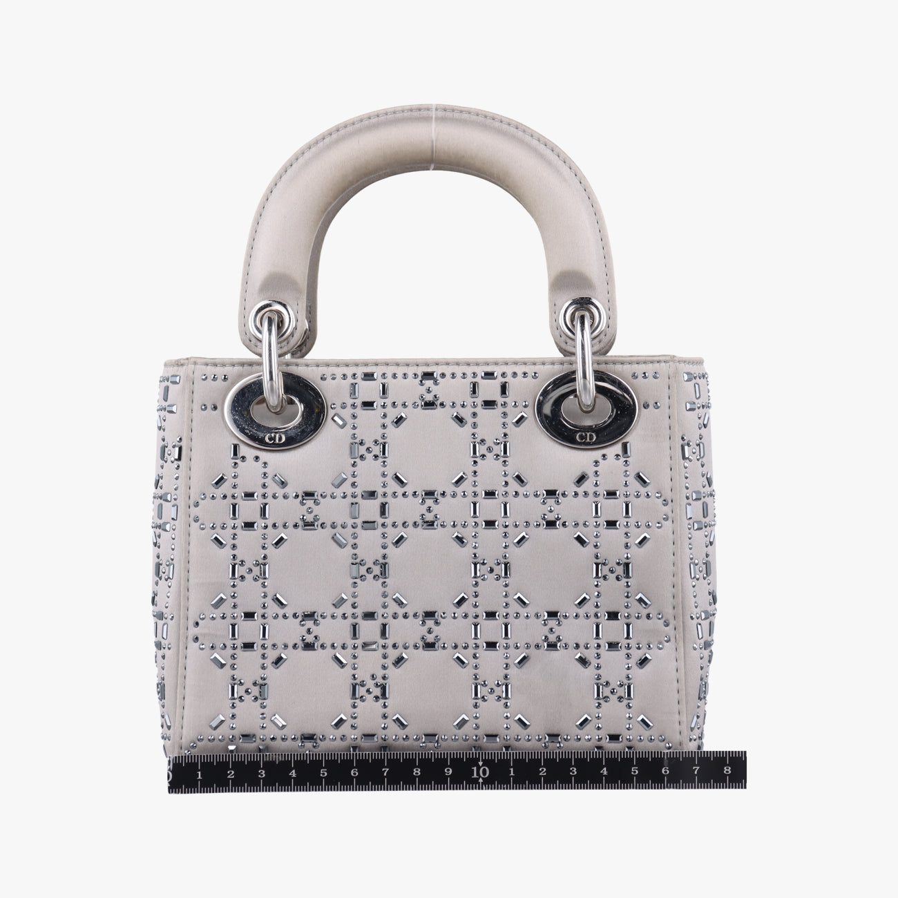 Satin Crystal Cannage Mini Lady DiorSilversatin11-MA-0179サテンクリスタル カナージュ ミニ レディ ディオールシルバーサテン11-MA-0179
