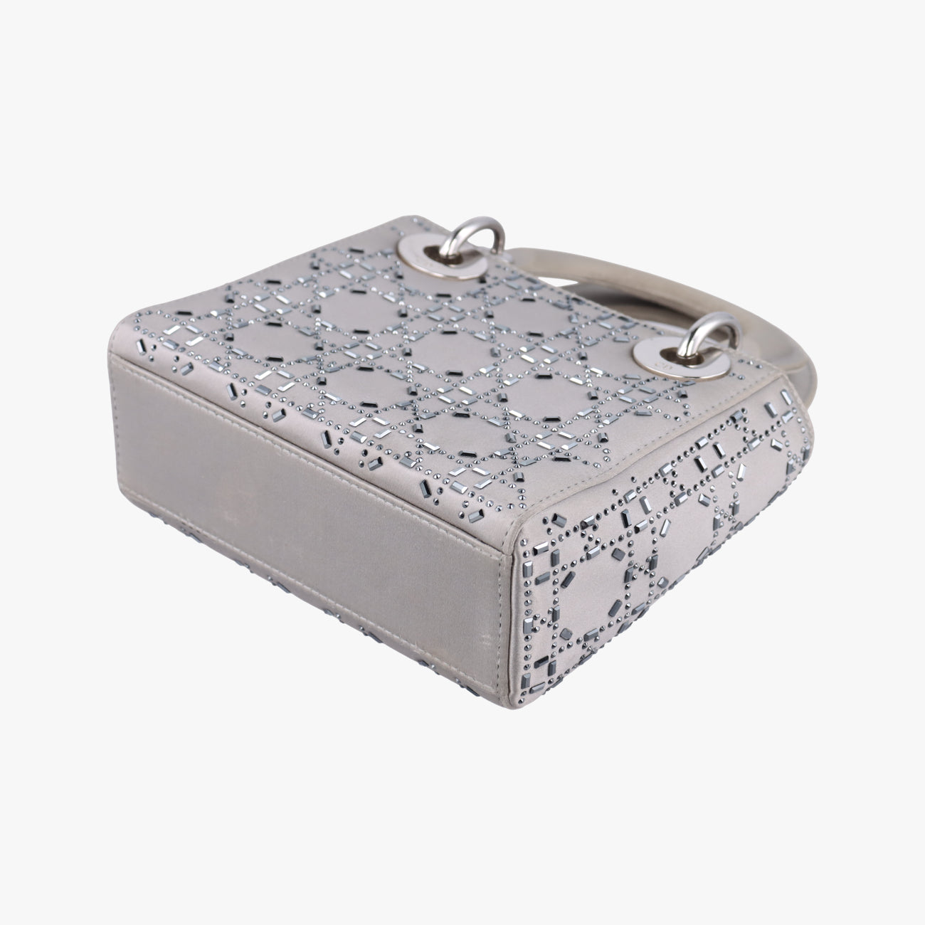 Satin Crystal Cannage Mini Lady DiorSilversatin11-MA-0179サテンクリスタル カナージュ ミニ レディ ディオールシルバーサテン11-MA-0179