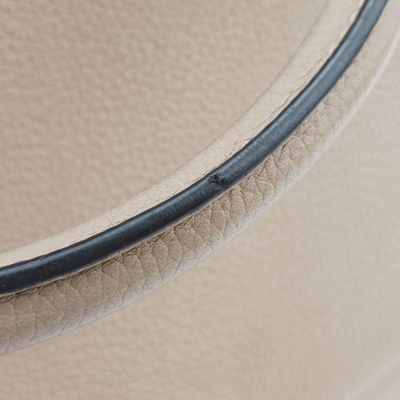 TrapezeBeigeLeather × suedeW-VP-3105 W-MM-3115トラペーズスモールベージュレザー×スエードW-VP-3105 W-MM-3115