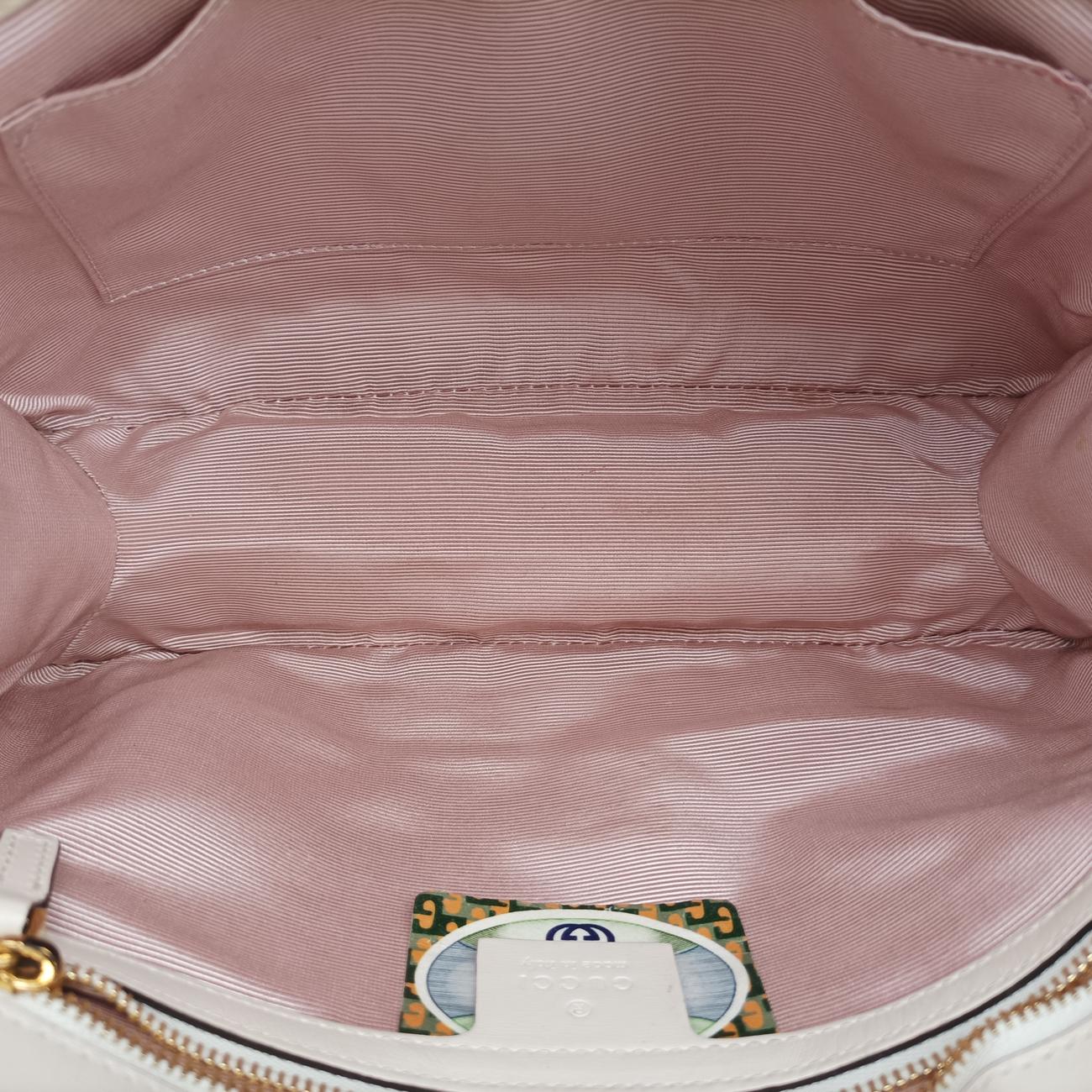 RajahWhiteLeather537241D029494963ラジャホワイトレザー537241D029494963