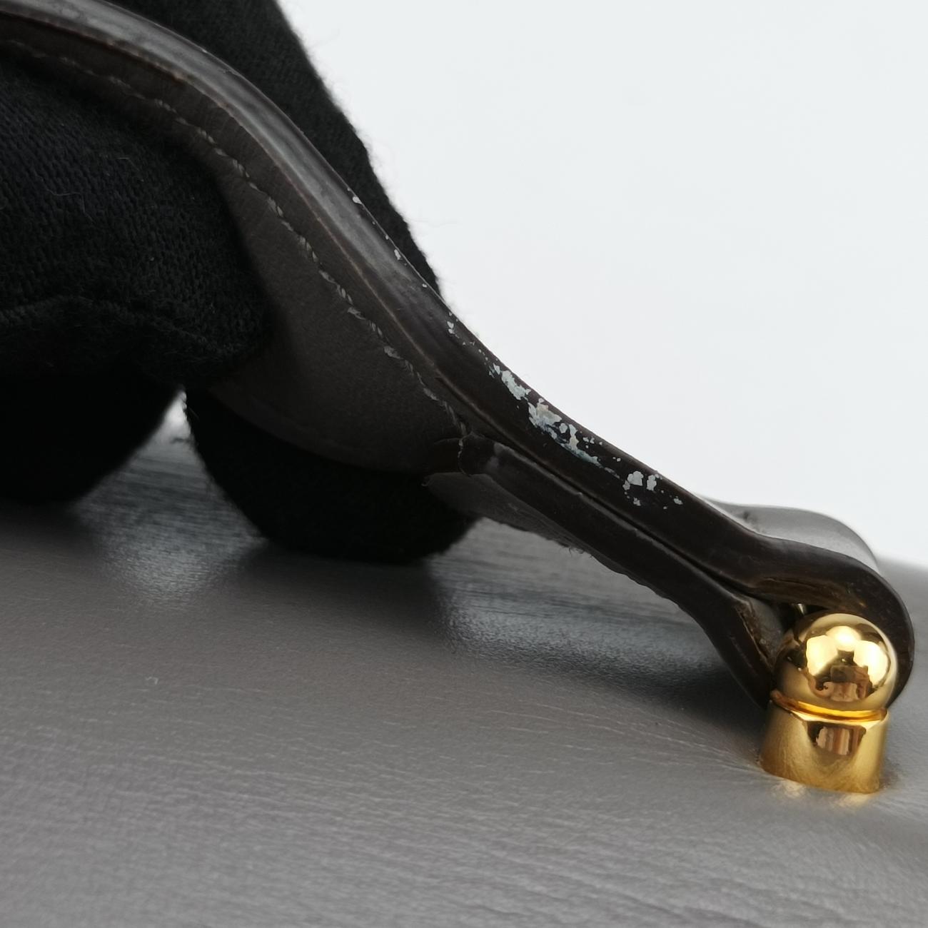 ZUMIGreyLeather576388D030210121ズゥミグレーレザー576388D030210121