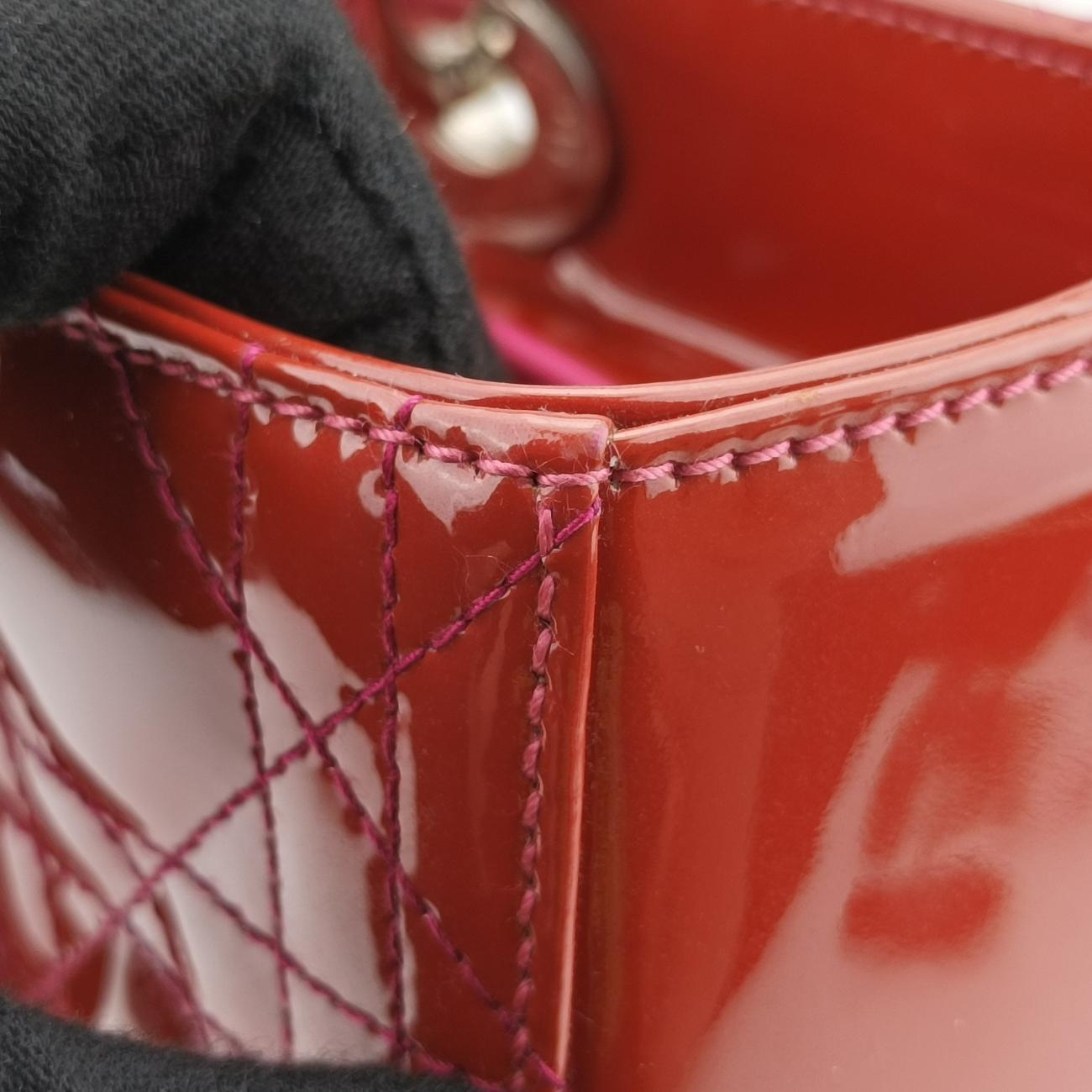 Lady DiorRedpatent00X96-1101レディディオールレッドパテント00X96-1101