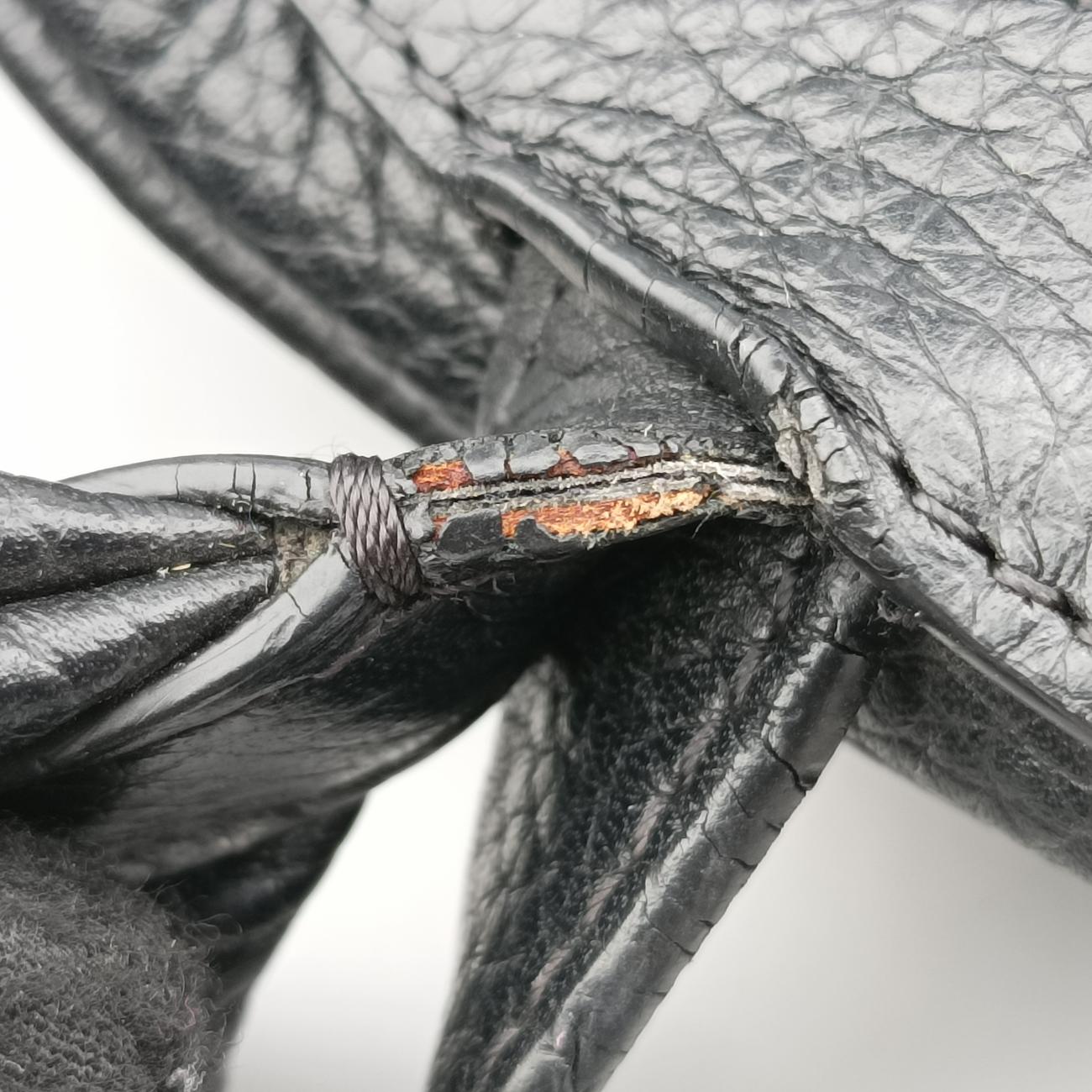 ARMANDNoirTaurillon LeatherM42687FO2166アルマンドノワールトリヨンレザーM42687FO2166
