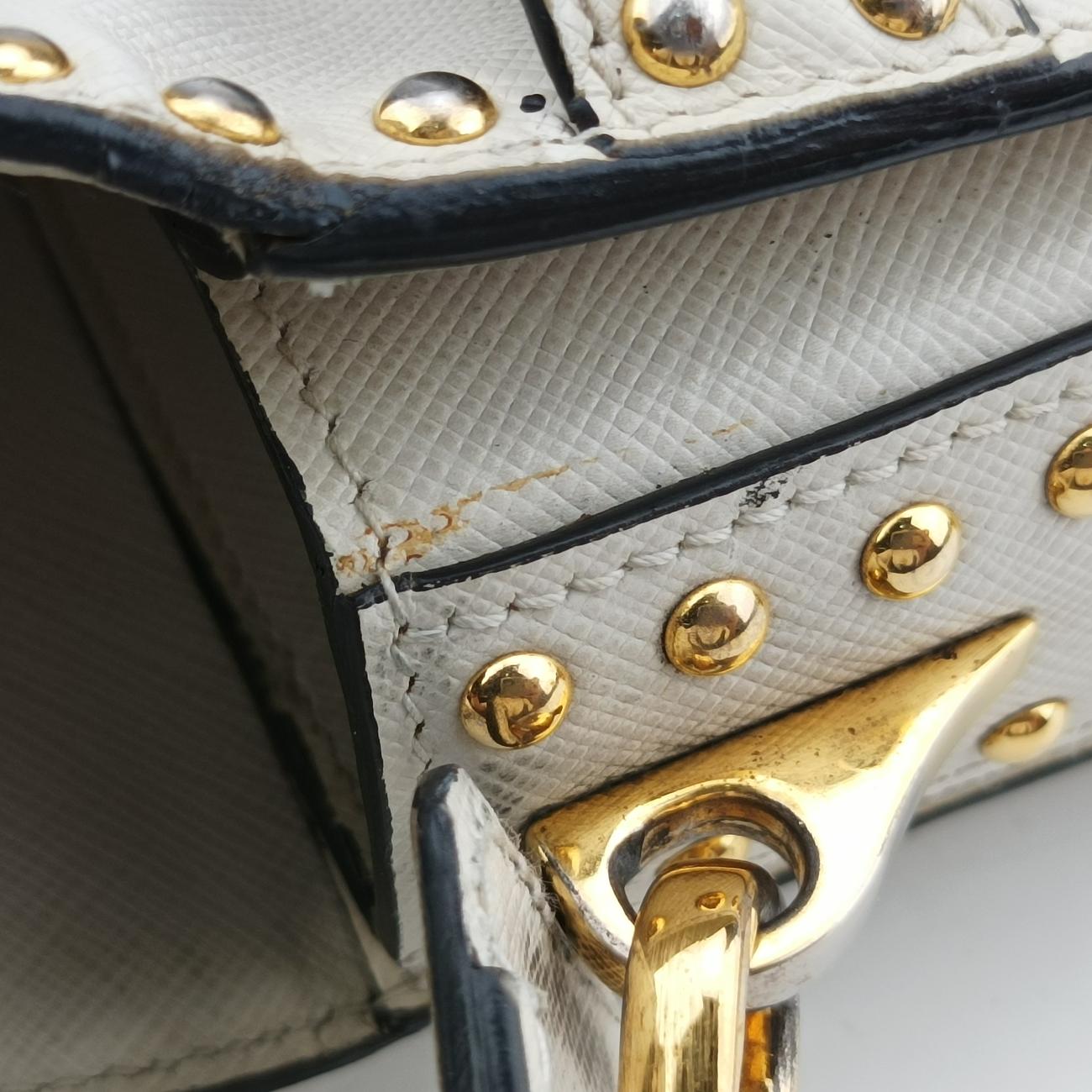 Studded　CahierWhiteSAFFIANO LeatherB5045M180 5スタッズ　カイエホワイトサフィアーノレザーB5045M180 5