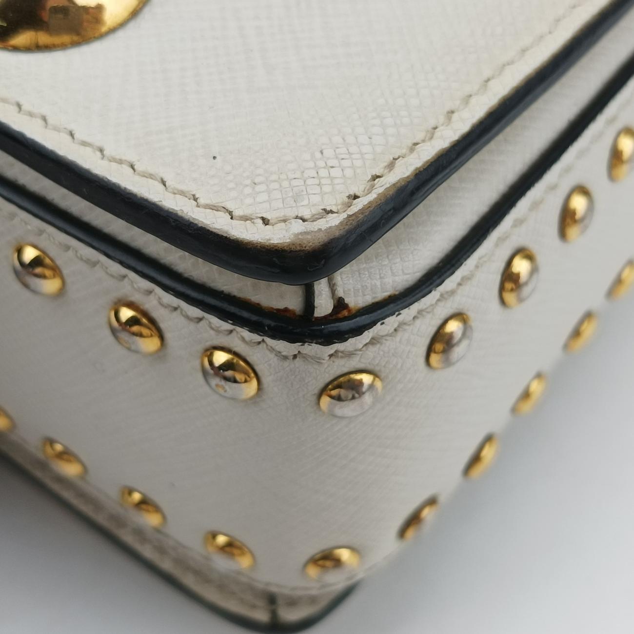 Studded　CahierWhiteSAFFIANO LeatherB5045M180 5スタッズ　カイエホワイトサフィアーノレザーB5045M180 5