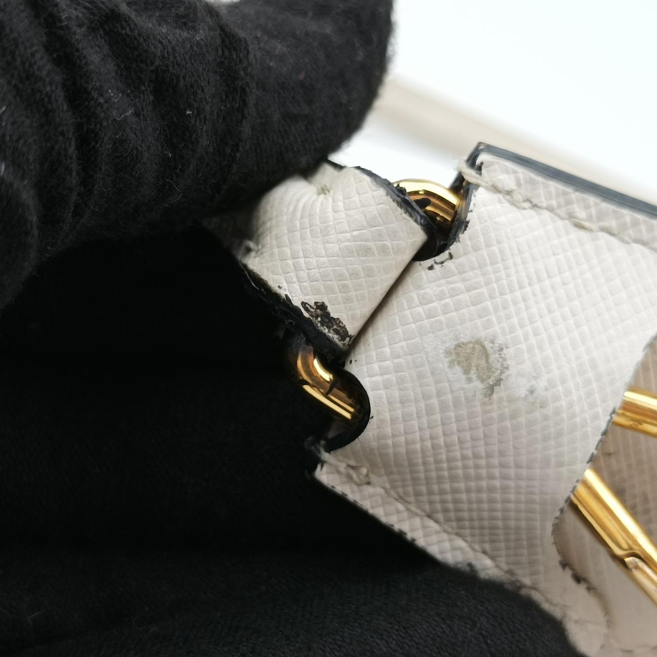 Studded　CahierWhiteSAFFIANO LeatherB5045M180 5スタッズ　カイエホワイトサフィアーノレザーB5045M180 5