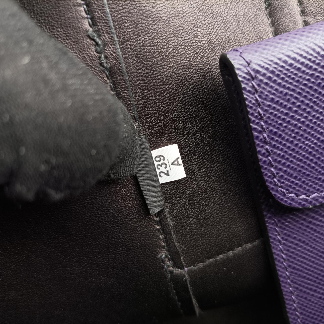 Turn LockPurple x BlackSAFFIANO LeatherBN2821239/Aターンロックパープル×ブラックサフィアーノレザーBN2821239/A
