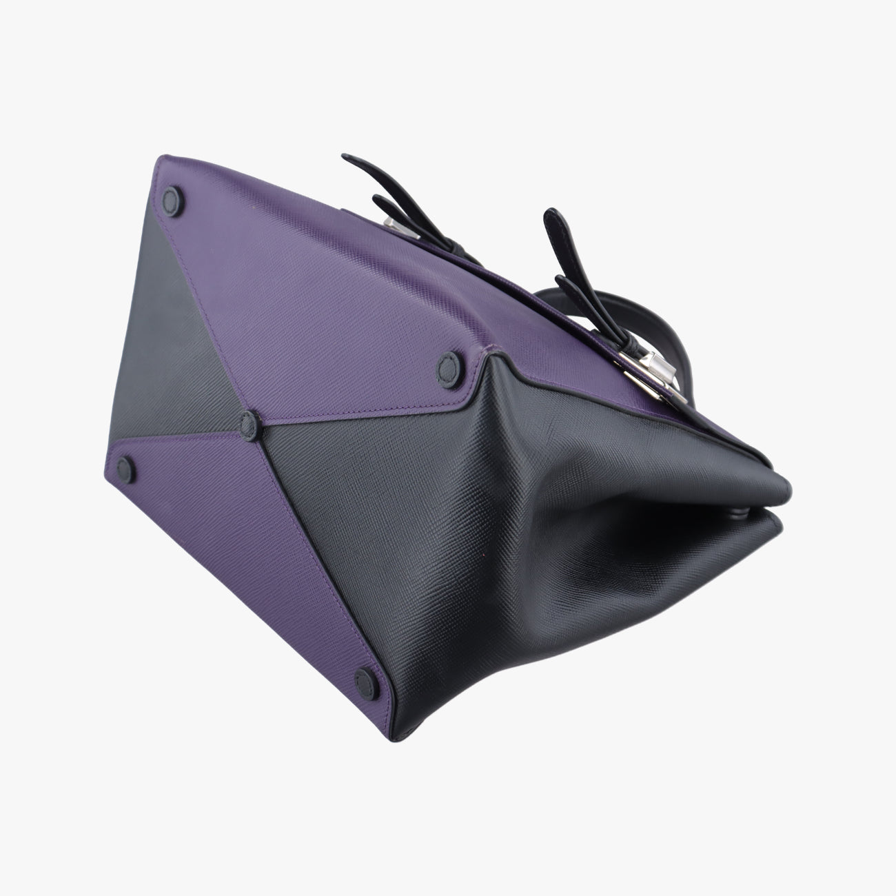 Turn LockPurple x BlackSAFFIANO LeatherBN2821239/Aターンロックパープル×ブラックサフィアーノレザーBN2821239/A