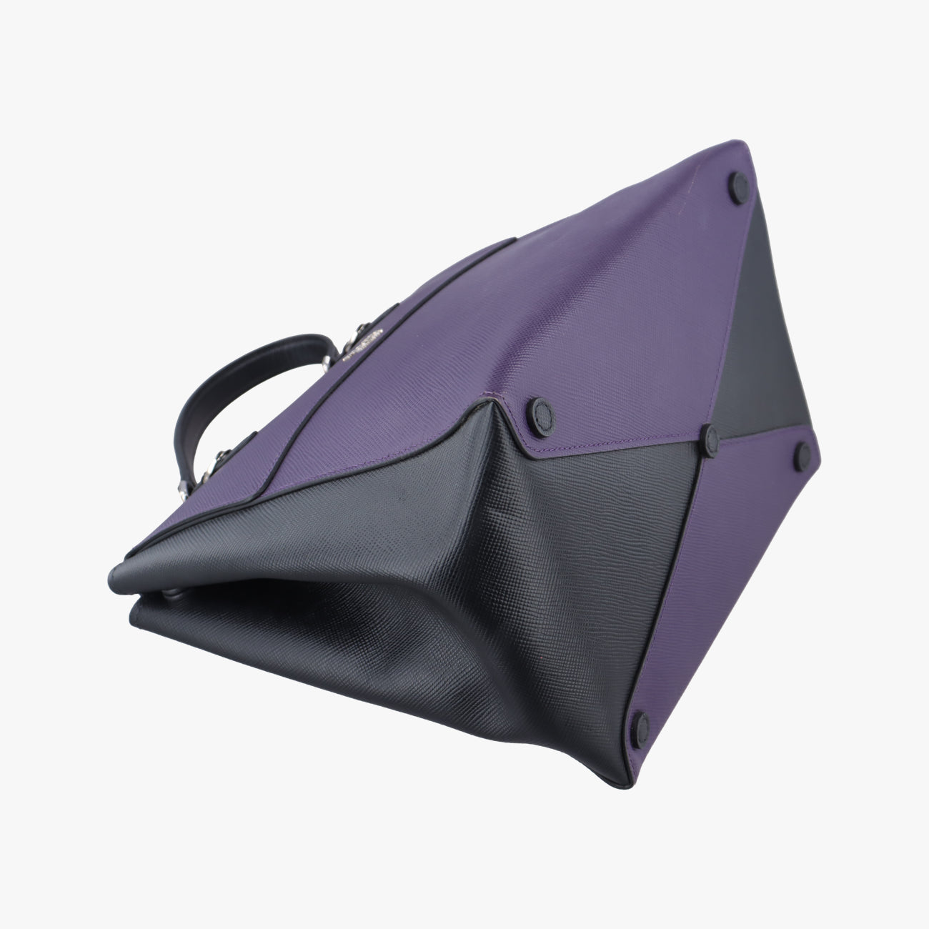 Turn LockPurple x BlackSAFFIANO LeatherBN2821239/Aターンロックパープル×ブラックサフィアーノレザーBN2821239/A