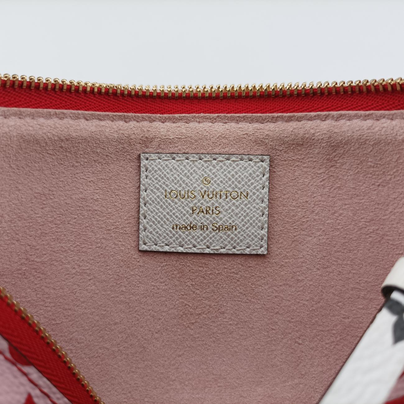 Pochette Double ZipROUGEMonogram  GiantM67561GI1129ポシェットドゥーブルジップルージュモノグラム ジャイアントM67561GI1129