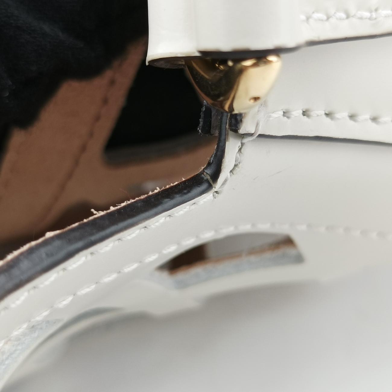 traforata floraWhiteLeather550138D027265304トラフォラータ フローラホワイトレザー550138D027265304