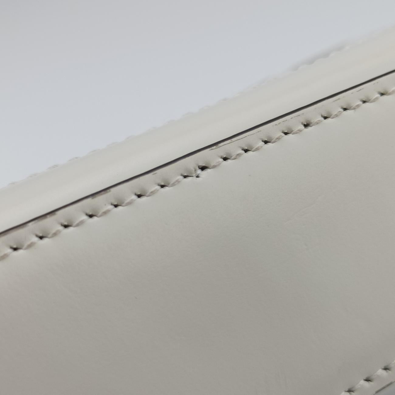traforata floraWhiteLeather550138D027265304トラフォラータ フローラホワイトレザー550138D027265304