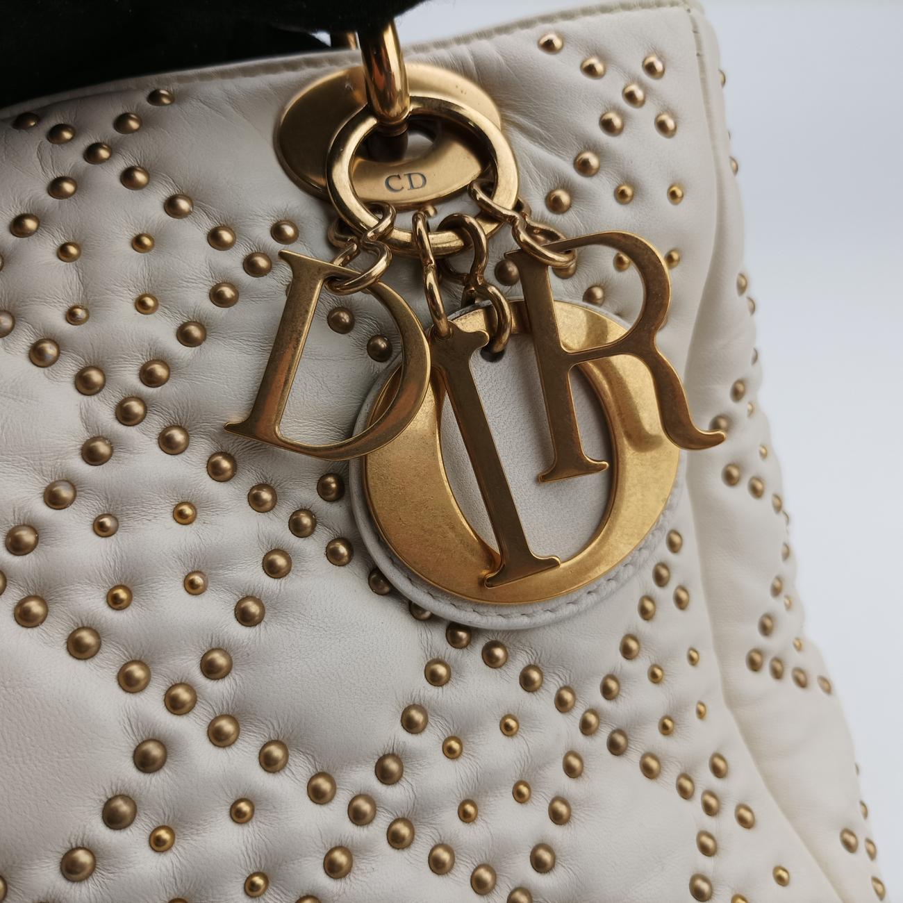 Lady DiorWhiteLeather16-BO-0117レディディオールホワイトレザー16-BO-0117