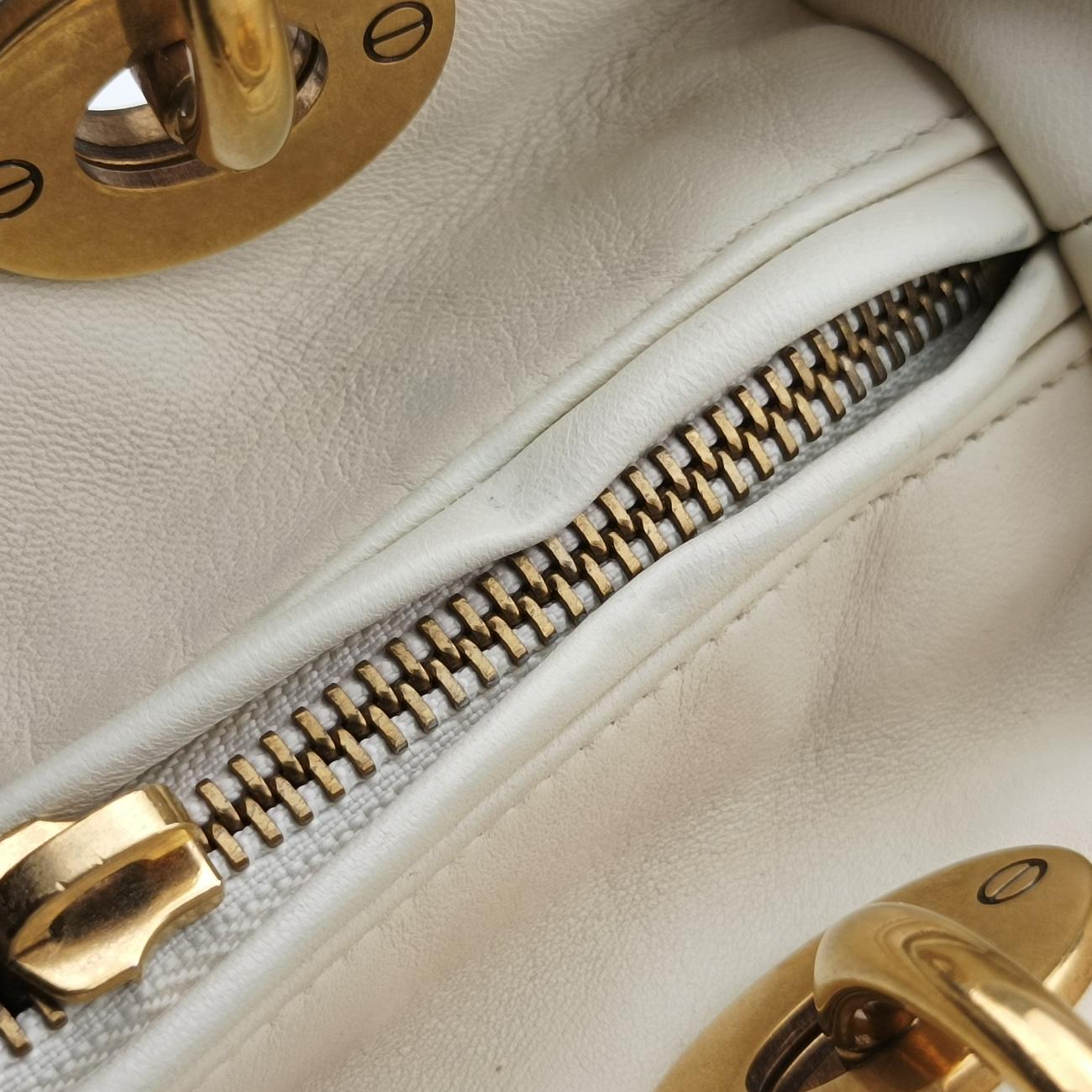 Lady DiorWhiteLeather16-BO-0117レディディオールホワイトレザー16-BO-0117