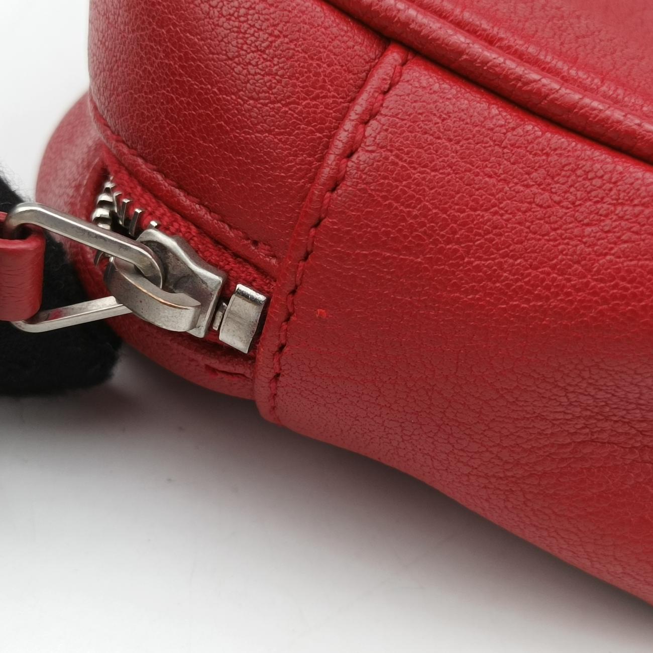 Lou cameraRedLeather527096PTR527096.0218ルー カメラレッドレザー527096PTR527096.0218