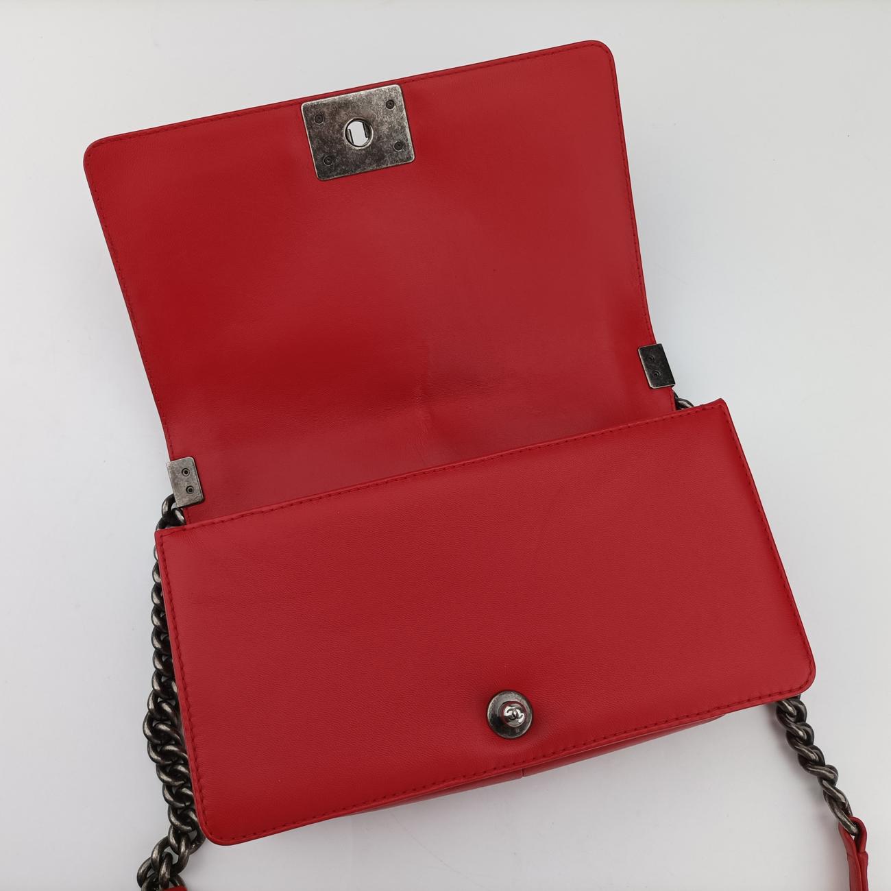 BOY CHANELRedlambskinA6708620899758ボーイシャネルレッドラムスキンA6708620899758