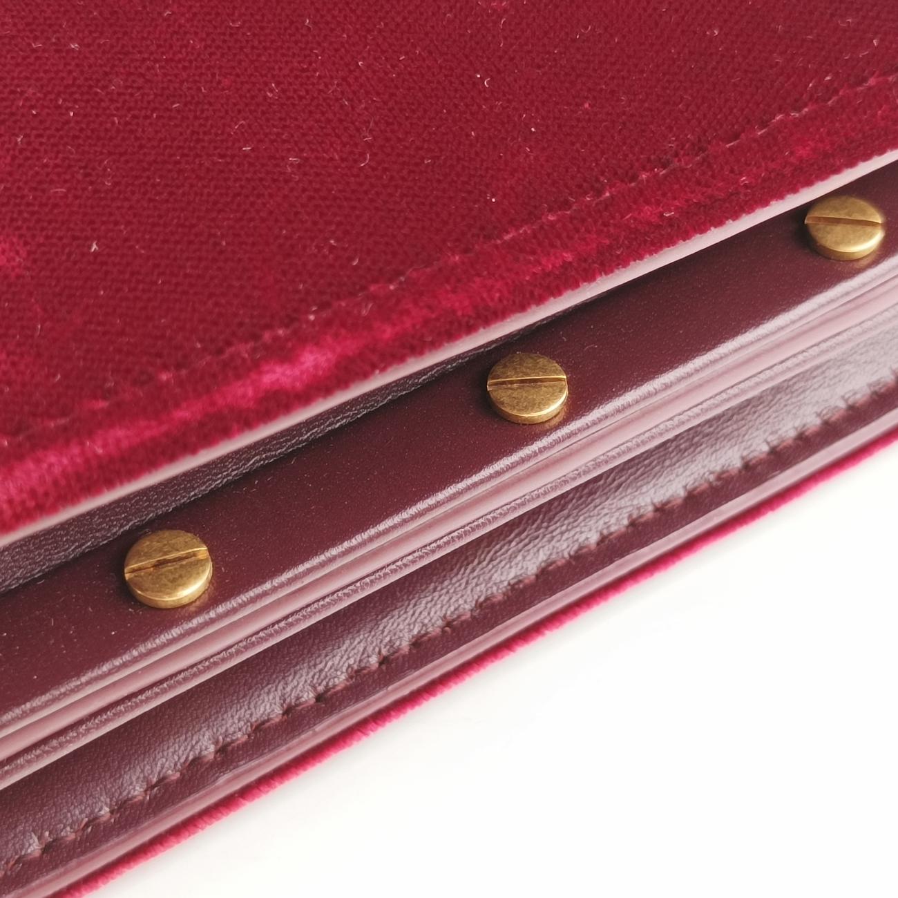 CASSANDRABurgundyvelour532750ARS532750.0619カサンドラワインレッドベロア532750ARS532750.0619