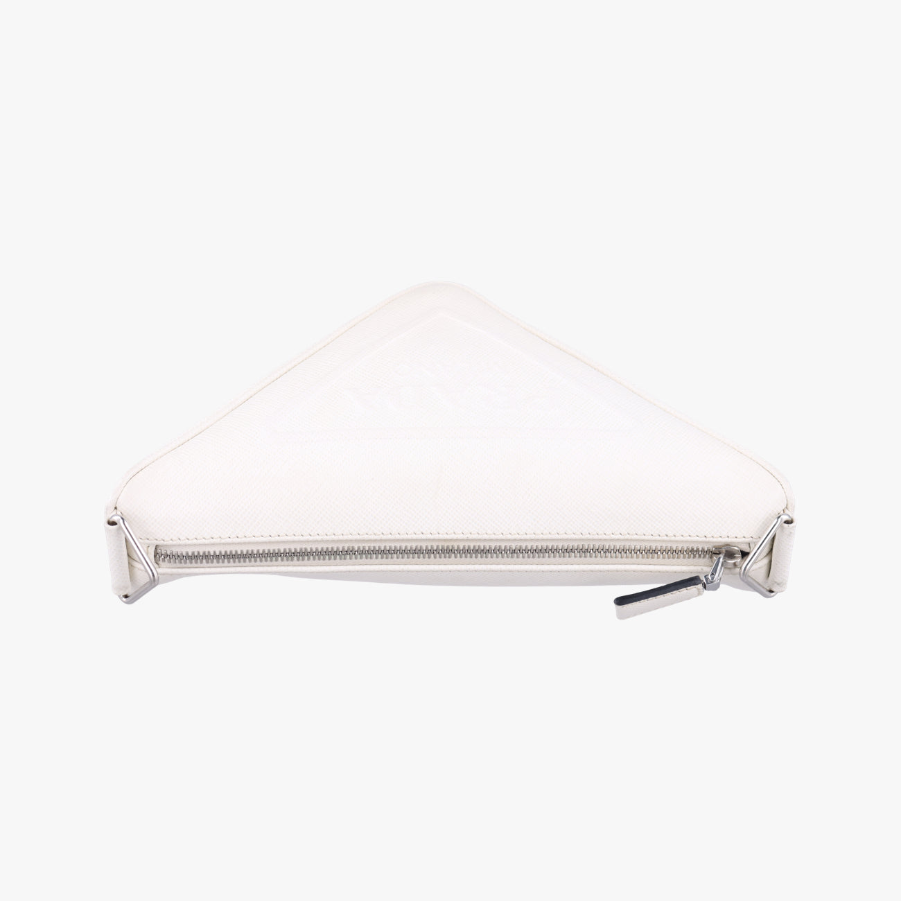 Triangle Logo PlateWhiteSAFFIANO Leather56 5トライアングル ロゴ プレートホワイトサフィアーノレザー56 5