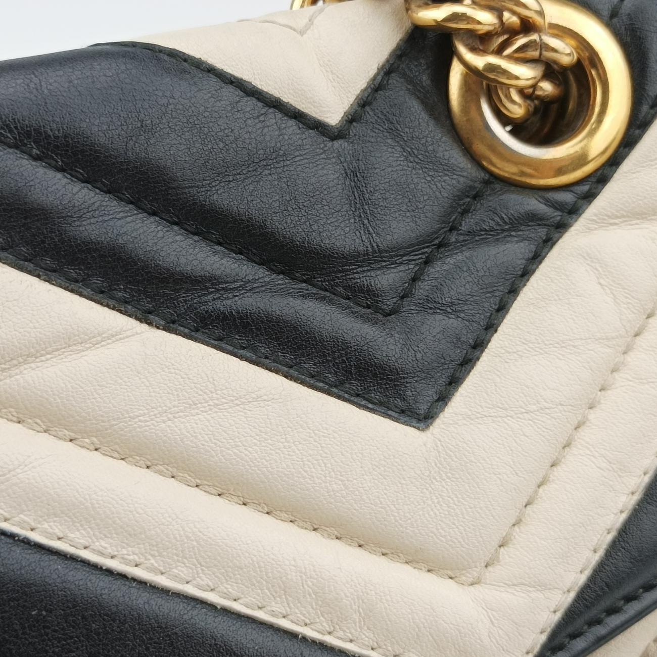 GG MarmontBlack / WhiteLeather443497A020602259GGマーモントブラック／ホワイトレザー443497A020602259