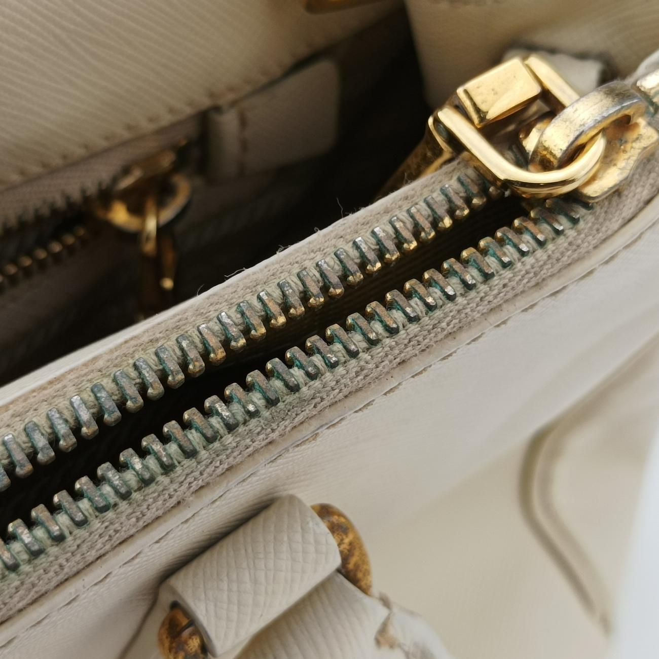 GalleriaWhiteSAFFIANO LeatherBN180131/U 165ガレリアホワイトサフィアーノレザーBN180131/U 165