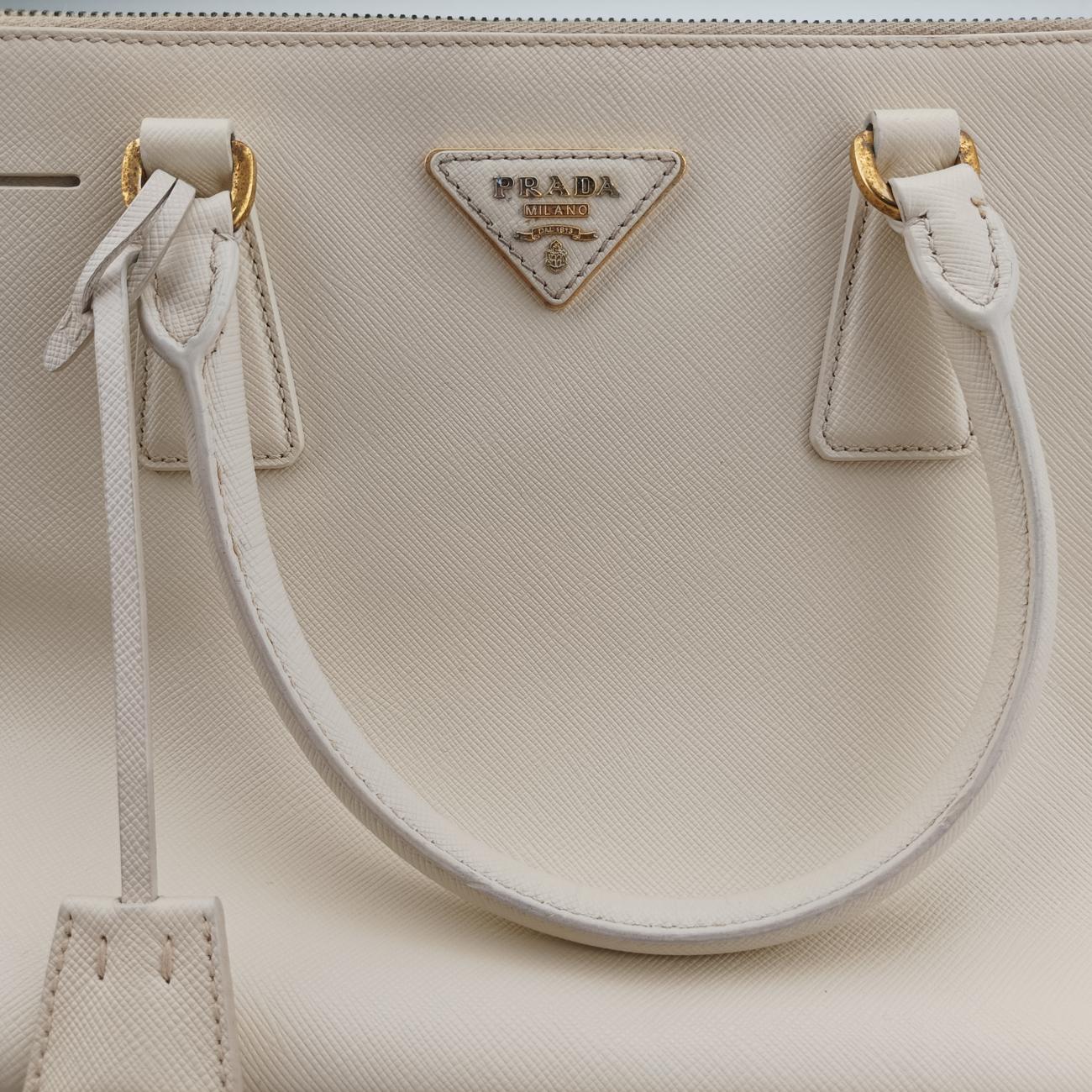 GalleriaWhiteSAFFIANO LeatherBN180131/U 165ガレリアホワイトサフィアーノレザーBN180131/U 165