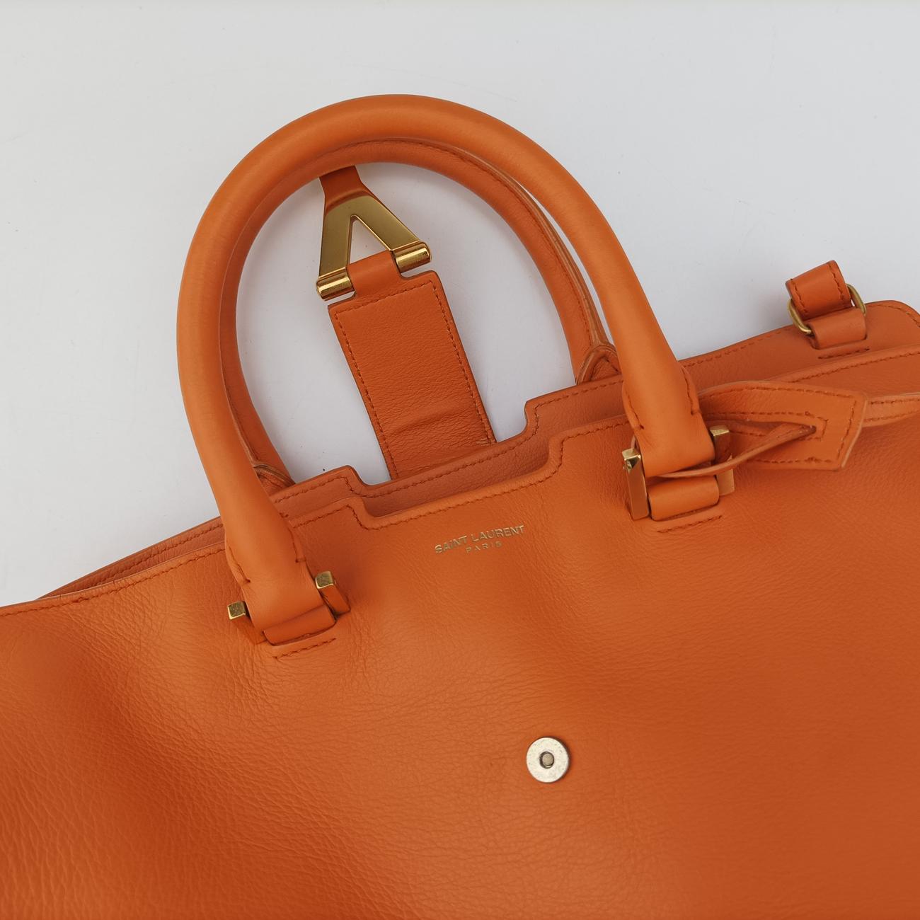 Y Ligne Petit CabasOrangeLeather311210VLR311210.1113Yライン プチカバスオレンジレザー311210VLR311210.1113