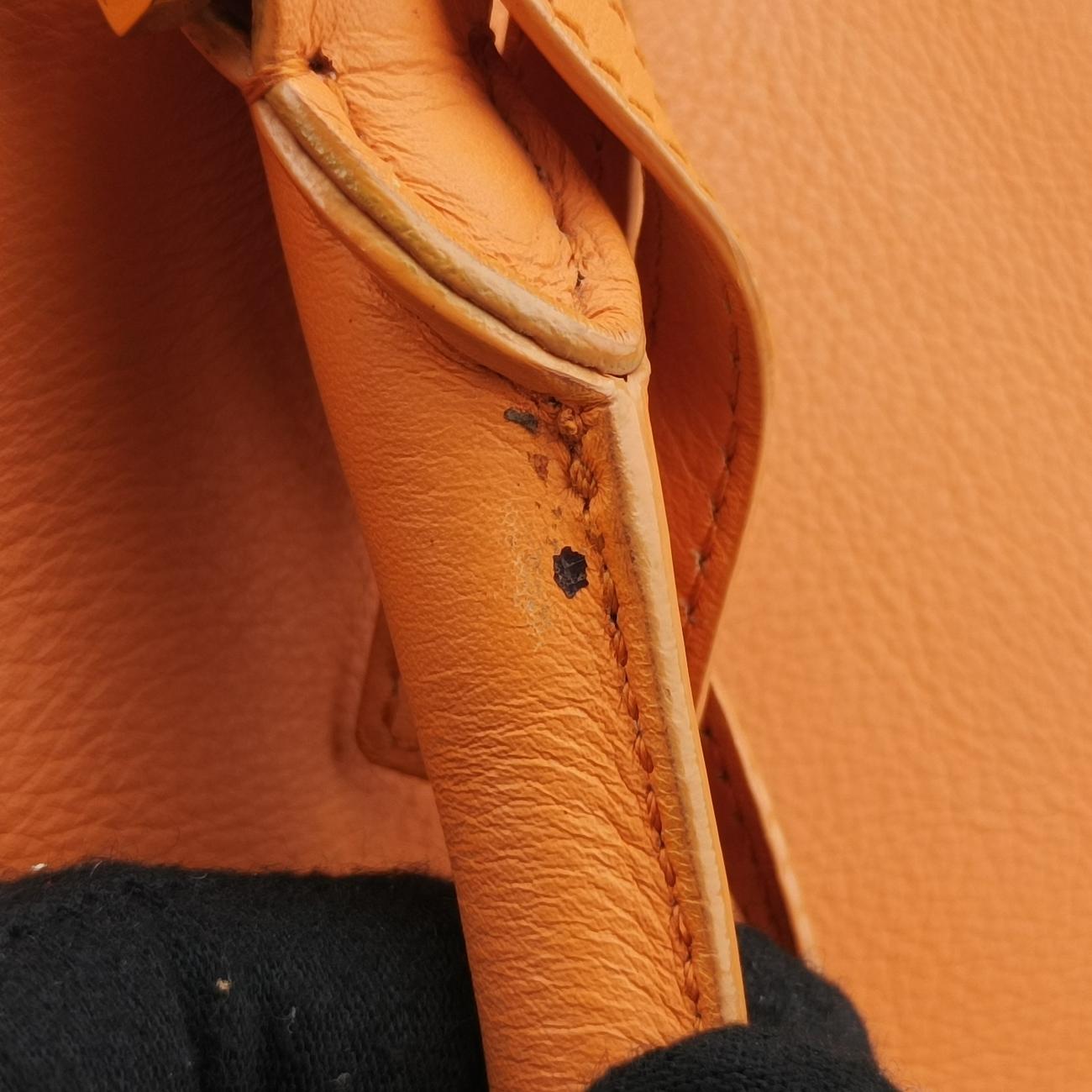 Y Ligne Petit CabasOrangeLeather311210VLR311210.1113Yライン プチカバスオレンジレザー311210VLR311210.1113