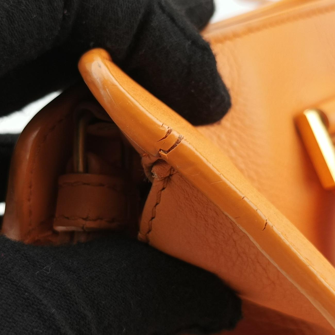 Y Ligne Petit CabasOrangeLeather311210VLR311210.1113Yライン プチカバスオレンジレザー311210VLR311210.1113