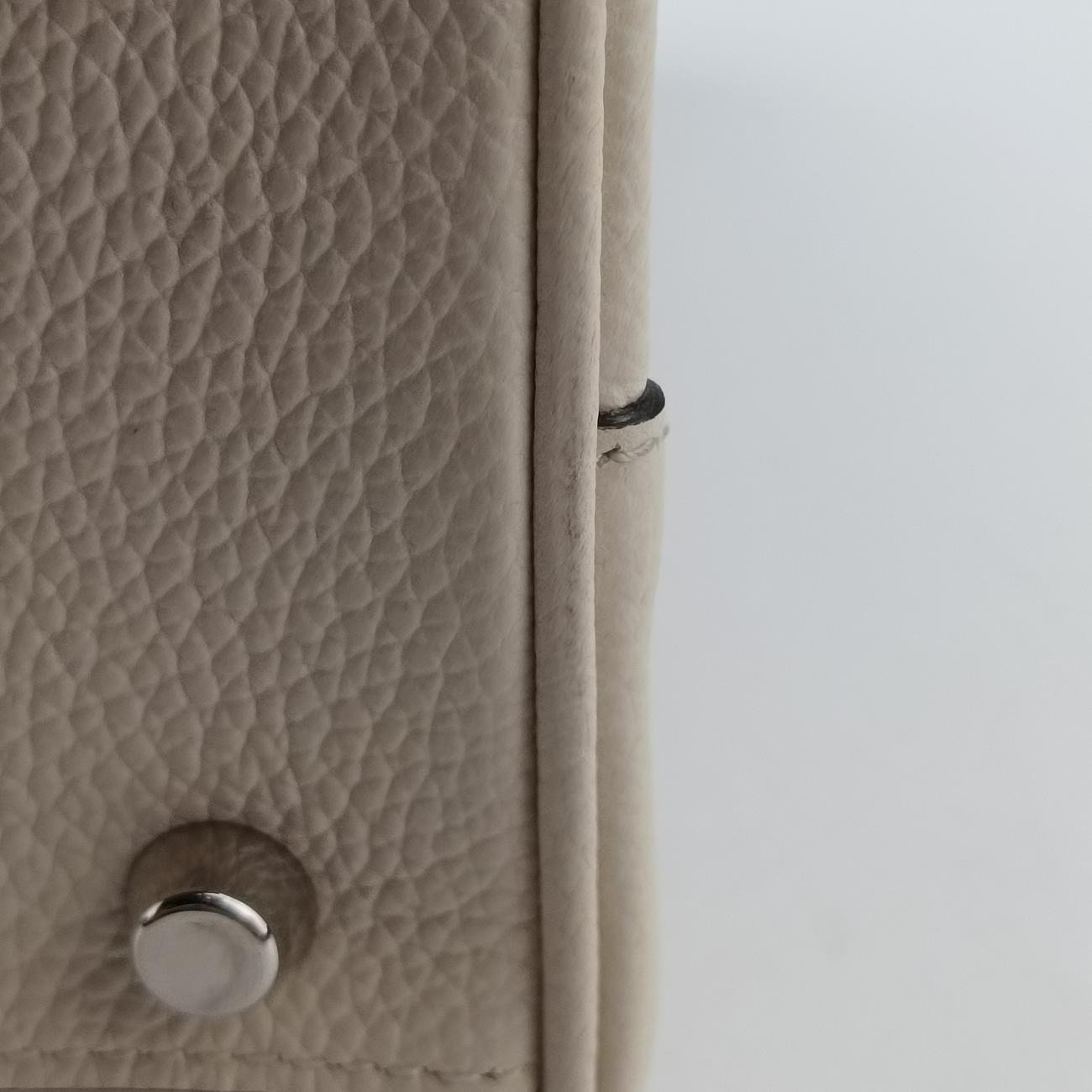 ZumiWhiteLeather569712A027978348ズゥミホワイトレザー569712A027978348