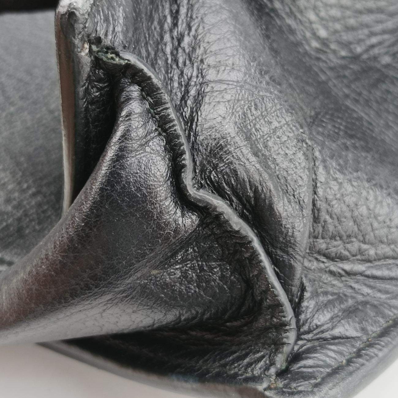 Bee StarBlack×WhiteLeather495444G023125720ビースターブラック×ホワイトレザー495444G023125720