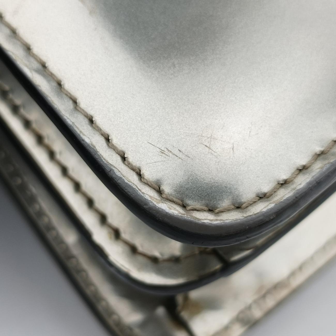 SERPENTI FOREVERSilverPatent LeatherDA.D18.39793セルペンティ フォーエバーシルバーパテントDA.D18.39793