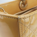 Lady DiorBeigePatent16-BO-0111 Bレディディオール ラージベージュパテント16-BO-0111 B