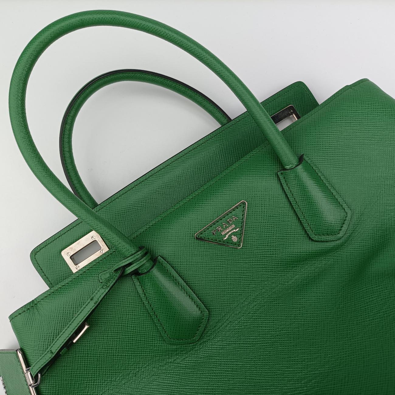 Double CuirGreenSAFFIANO LeatherB2756T113 15ダブル キュイールグリーンサフィアーノレザーB2756T113 15