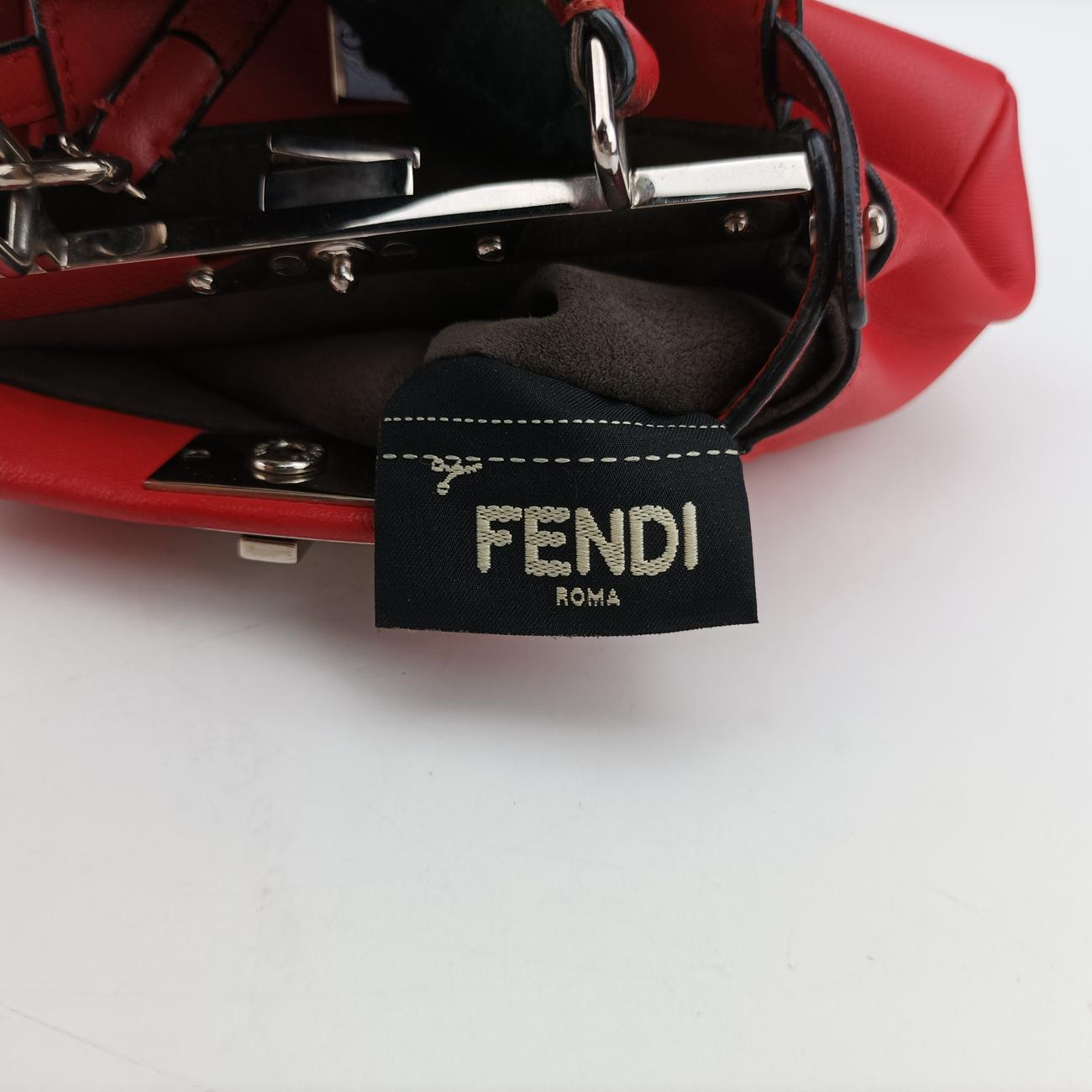 Micro PeekabooRedLeather8M03558M0355-K47-159-8241マイクロピーカブーレッドレザー8M03558M0355-K47-159-8241