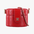 Matelasse CC Allure Vanity CaseRedPatentAP157330581520マトラッセ ココ アリュール バニティ ケースレッドパテントAP157330581520