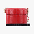 Matelasse CC Allure Vanity CaseRedPatentAP157330581520マトラッセ ココ アリュール バニティ ケースレッドパテントAP157330581520