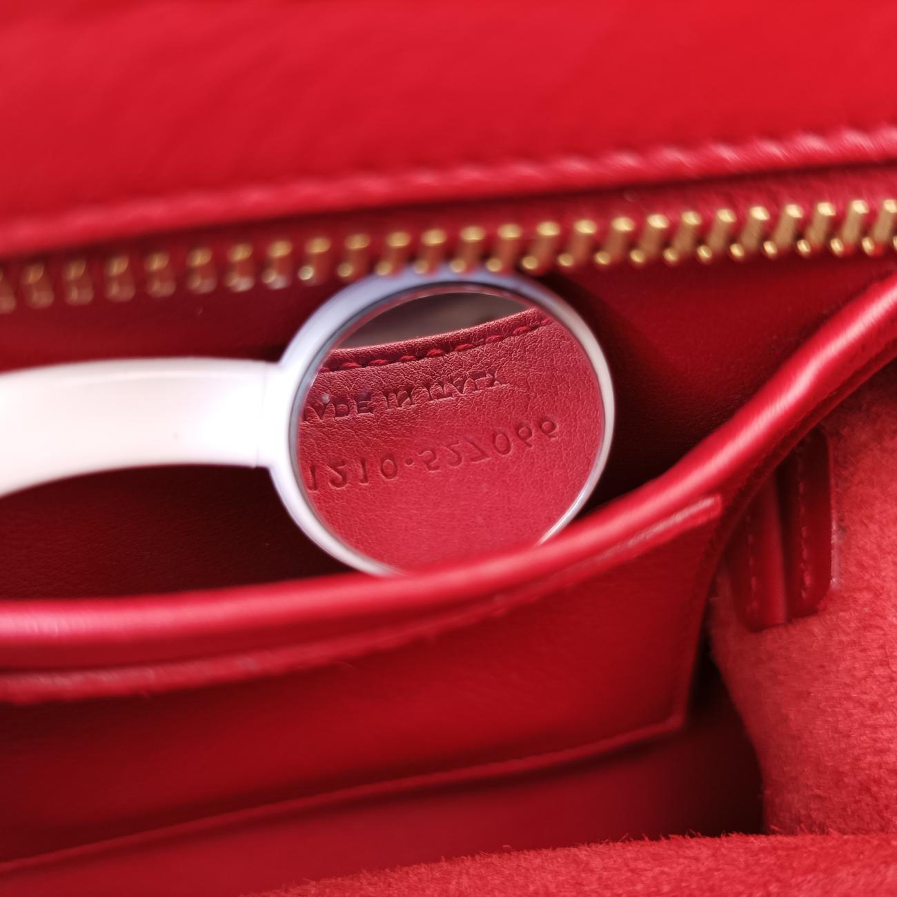 Y Ligne Petit CabasRedLeather311210311210.527066Yライン プチカバスレッドレザー311210311210.527066