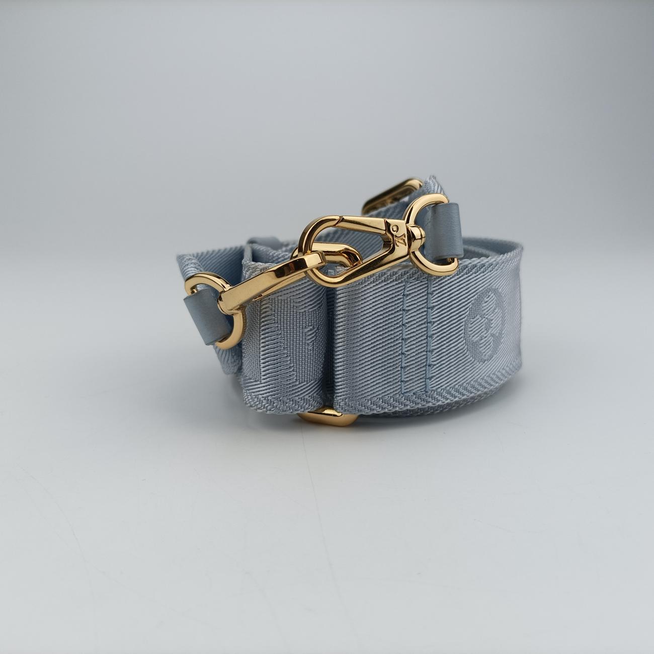 Bubble Glam Strap WalletBLEU GLACIERLeatherM81399ICチップバブルグラムストラップウォレットブルーグラシエールレザーM81399ICチップ