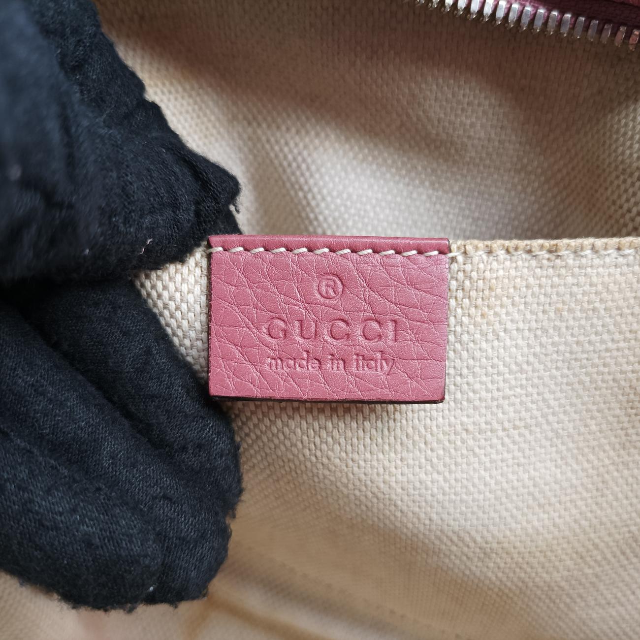 GUCCI ピンクレザー ヘアバンド グッチ261483-2012291 GUCCI ピンクレザー ヘアバンド グッチ261483-2012291