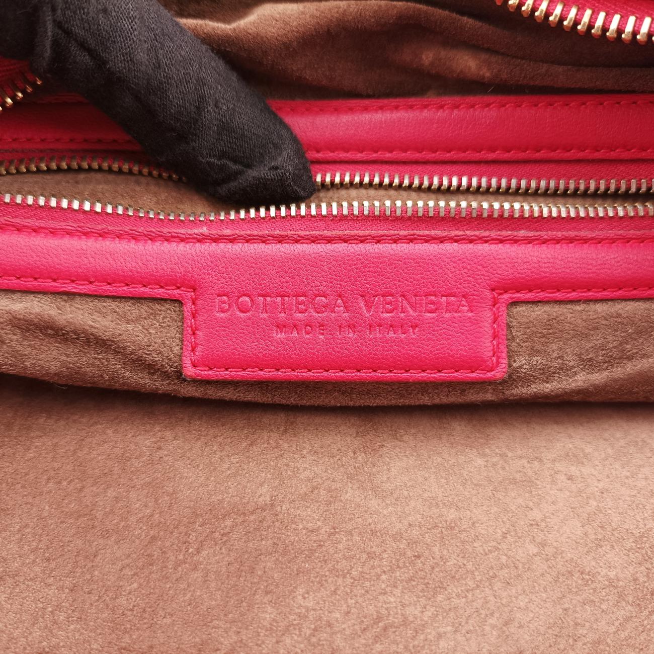 IntrecciatoRedlambskin115654 V0013 6441 EPEV 2010 2552 Cイントレチャートレッドラムスキン115654 V0013 6441 EPEV 2010 2552 C