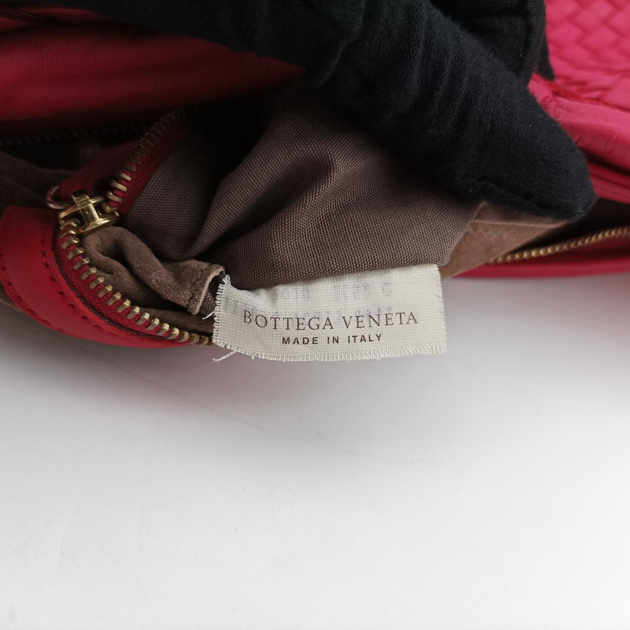 IntrecciatoRedlambskin115654 V0013 6441 EPEV 2010 2552 Cイントレチャートレッドラムスキン115654 V0013 6441 EPEV 2010 2552 C