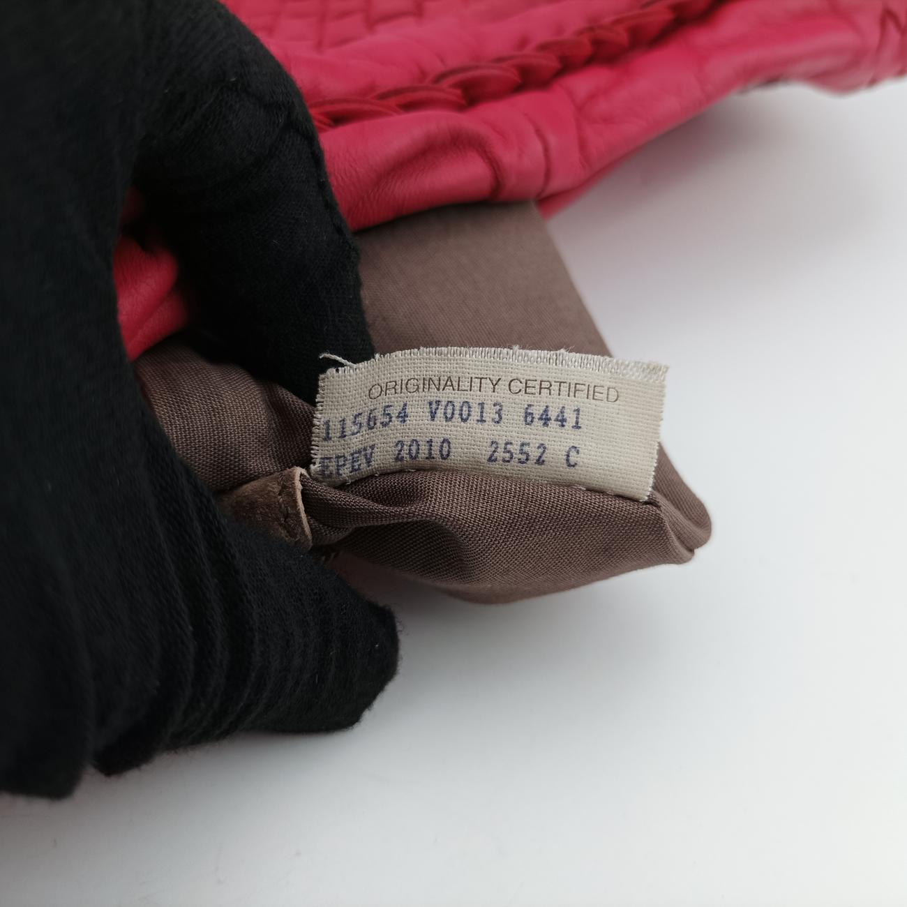 IntrecciatoRedlambskin115654 V0013 6441 EPEV 2010 2552 Cイントレチャートレッドラムスキン115654 V0013 6441 EPEV 2010 2552 C