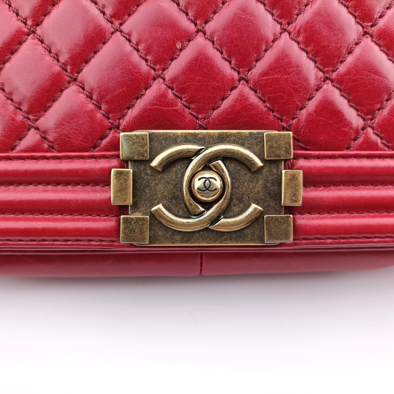 BOY CHANELRedOiled LeatherA6708717818720ボーイシャネルレッドオイルドレザーA6708717818720