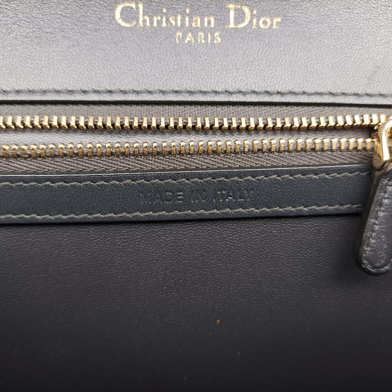 DioramaRedPatent01-BO-1107ディオラマレッドパテント01-BO-1107