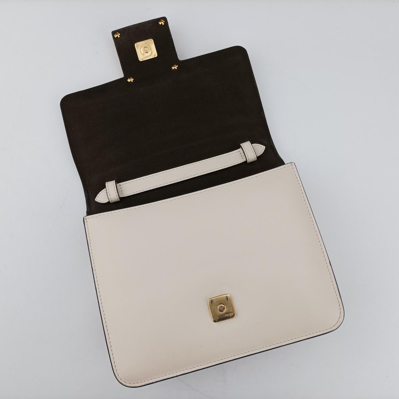 FabWhiteLeather8BT3268BT326 AAIW 209.0189ファブホワイトレザー8BT3268BT326 AAIW 209.0189