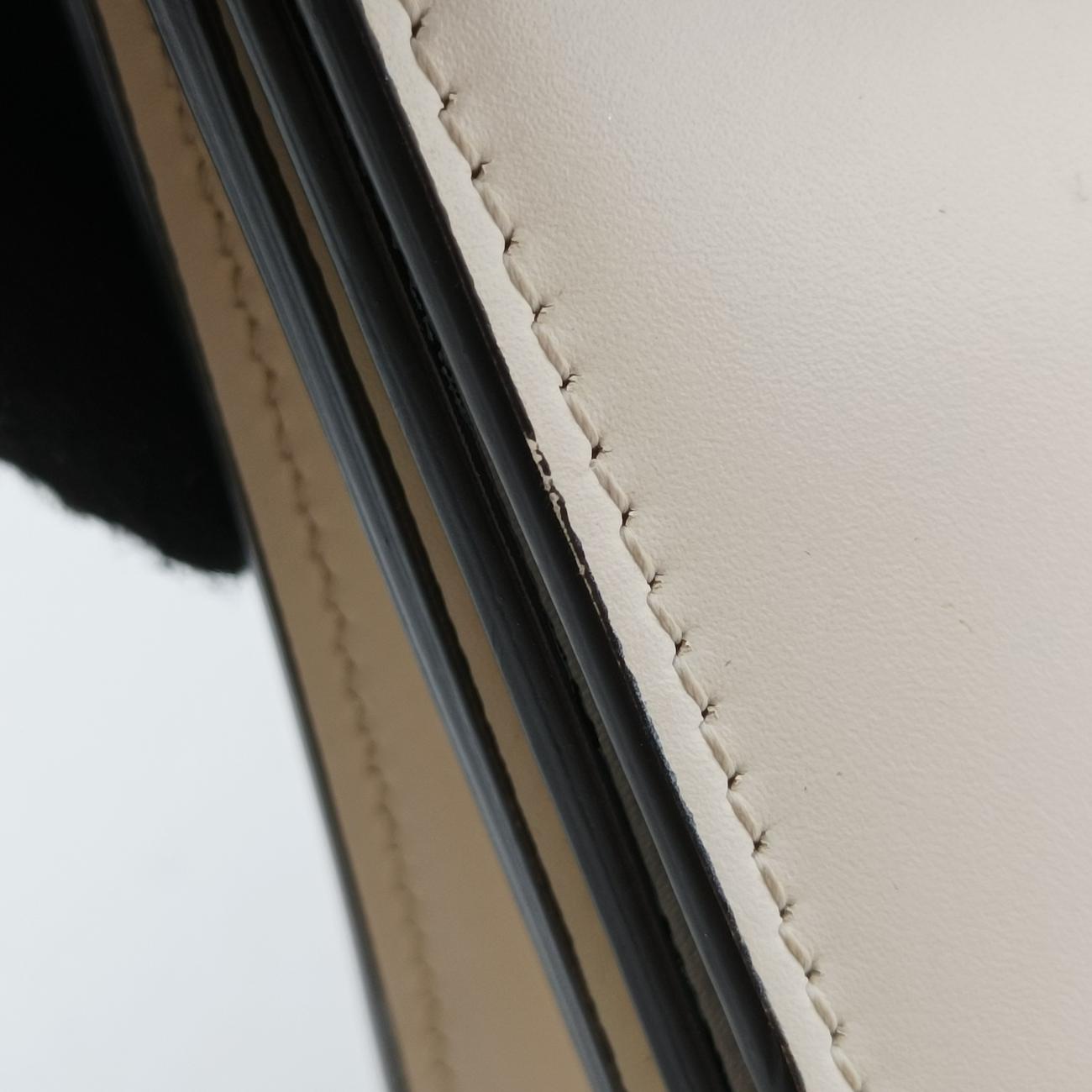 FabWhiteLeather8BT3268BT326 AAIW 209.0189ファブホワイトレザー8BT3268BT326 AAIW 209.0189