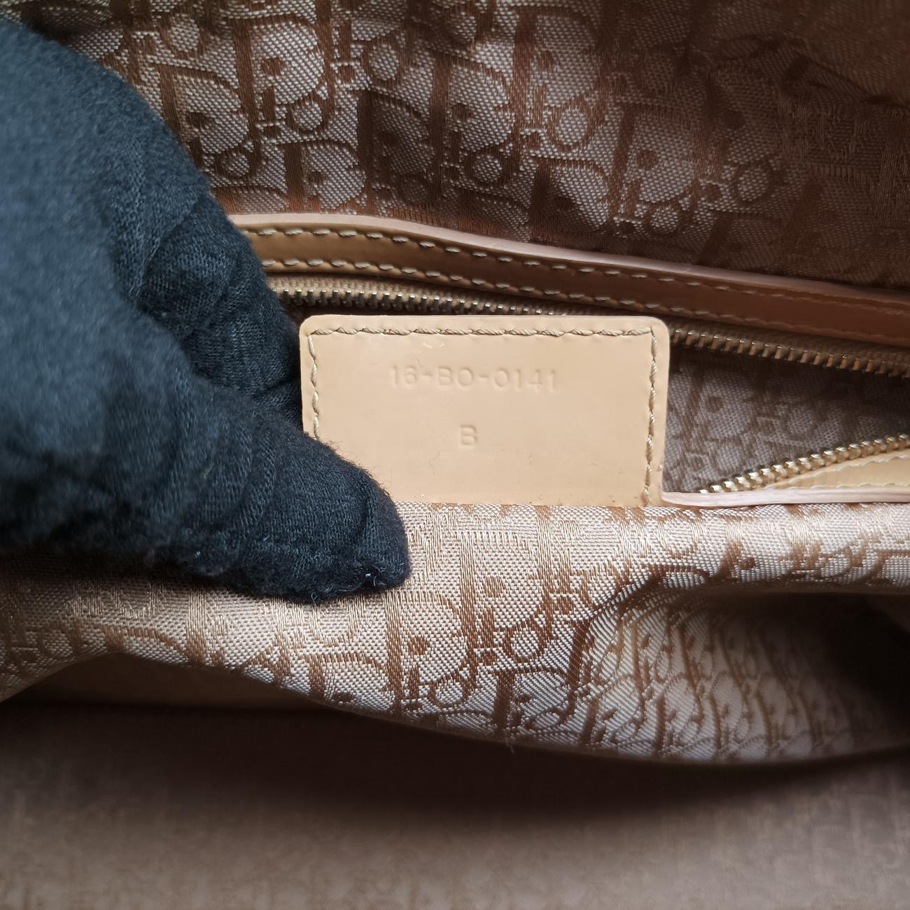 Lady DiorBeigePatent16-BO-0141 Bレディディオールベージュパテント16-BO-0141 B