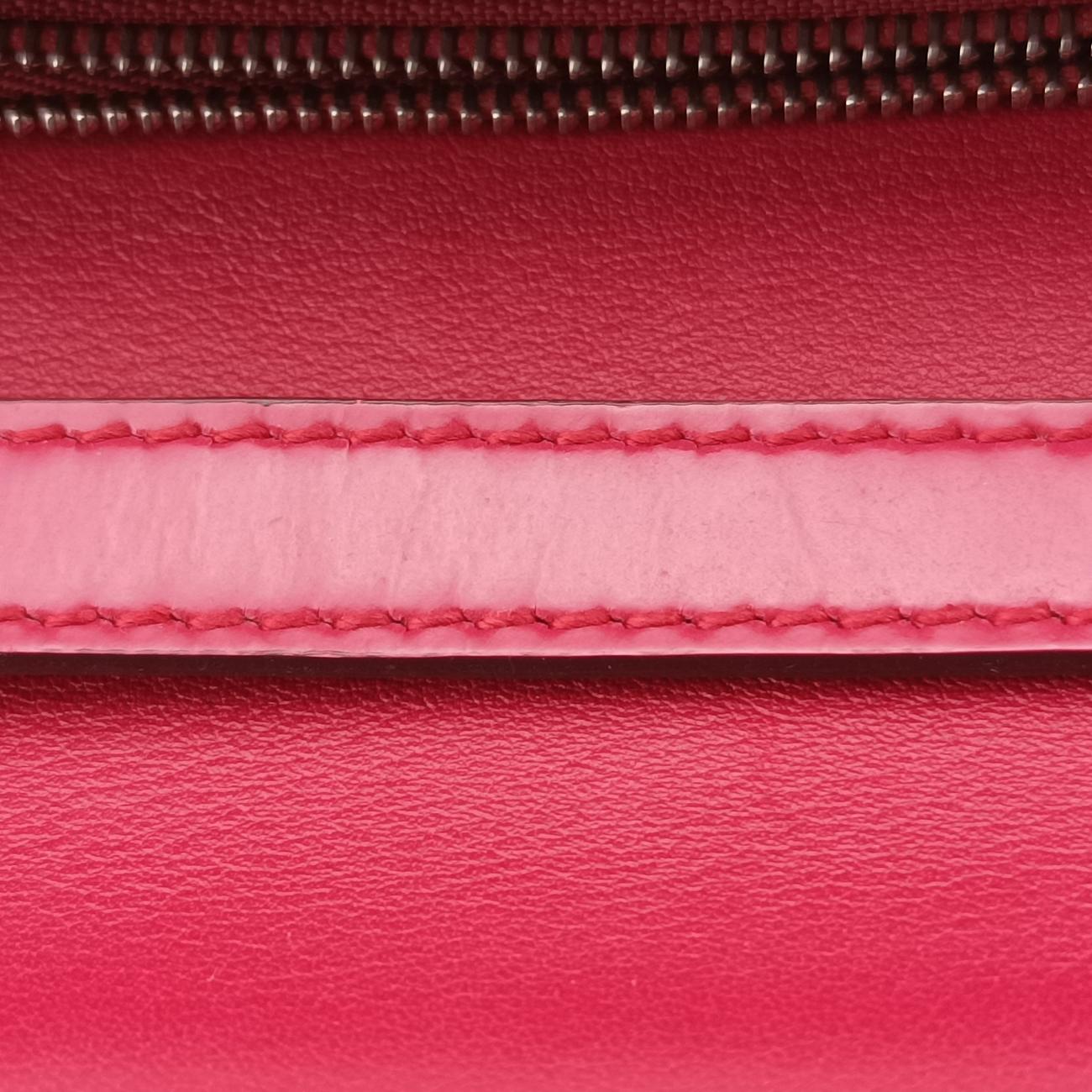 Interlocking GRoseenameru369664インターロッキングGローズ レッドエナメル革369664