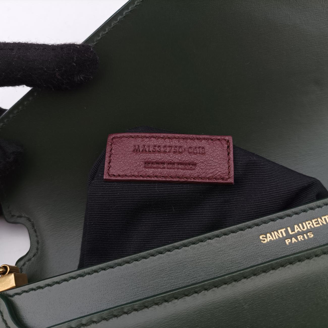 CASSANDRAGreenLeather532750MAL532750.0618カサンドラグリーンレザー532750MAL532750.0618